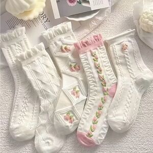 5-Pack Women's Socks, White Lace Mid-Calf Sweet Tulip Pink Embroidered Socks Set